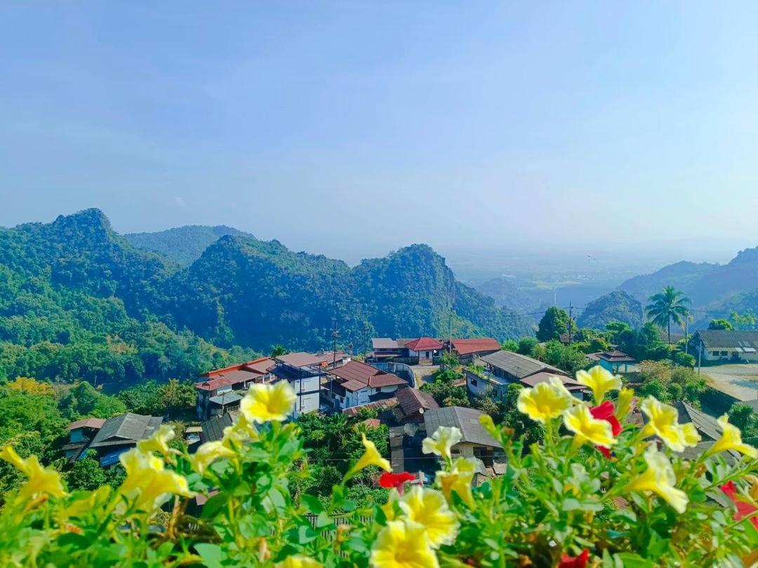 Ban Pha Mi Oasis Phamee B&B 외부 사진