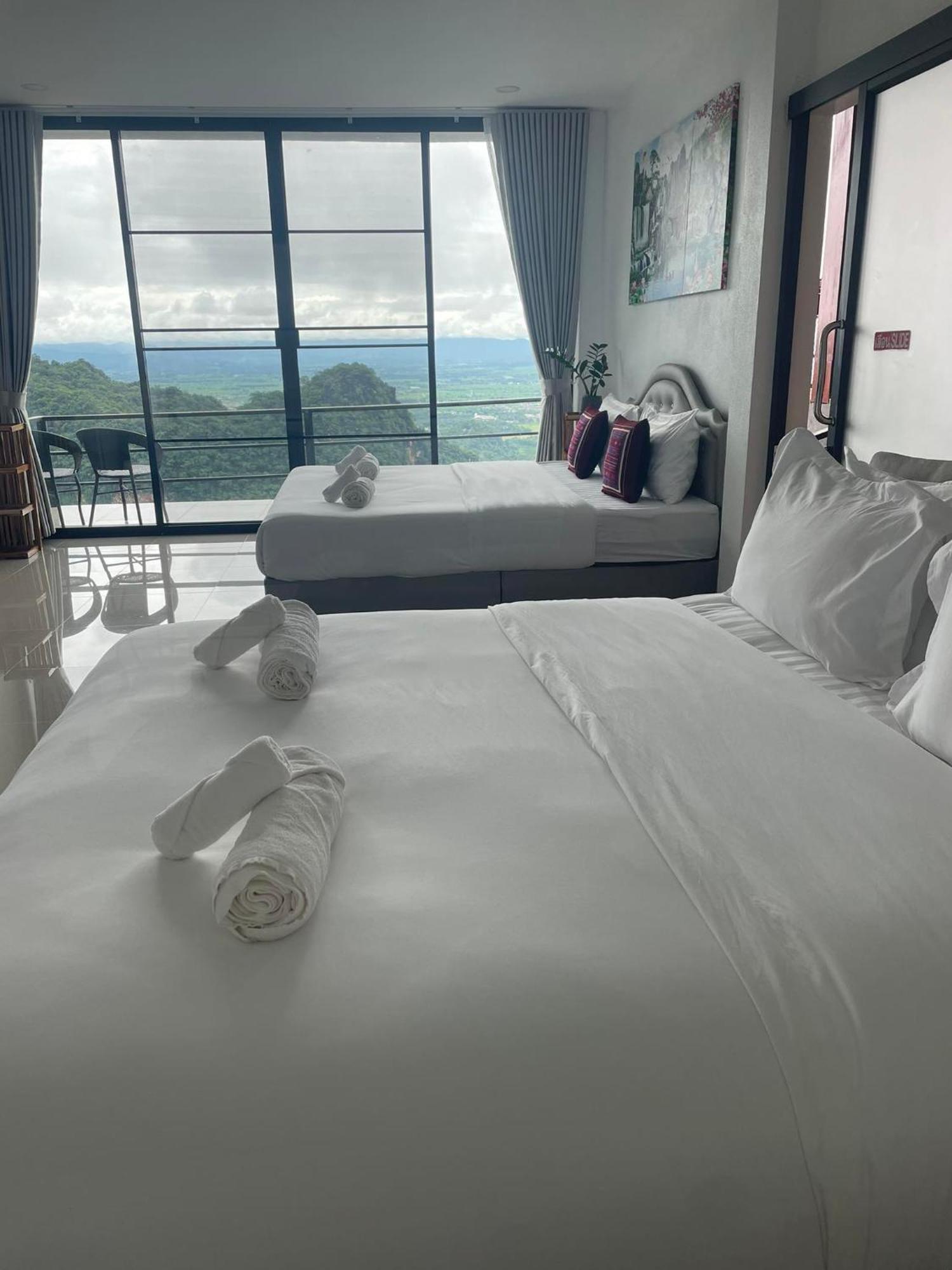 Ban Pha Mi Oasis Phamee B&B 외부 사진